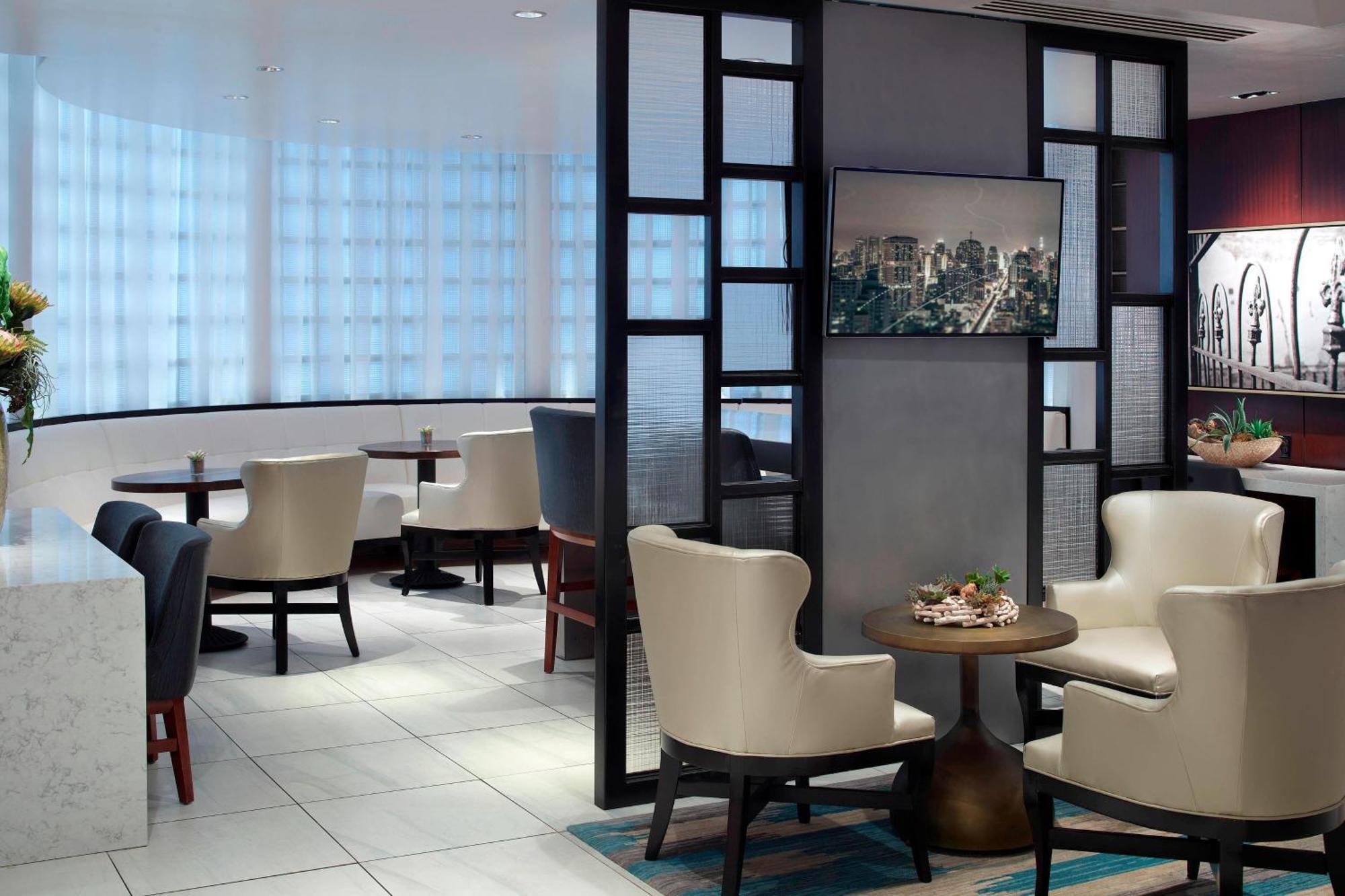 New Orleans Marriott Metairie At Lakeway Екстер'єр фото
