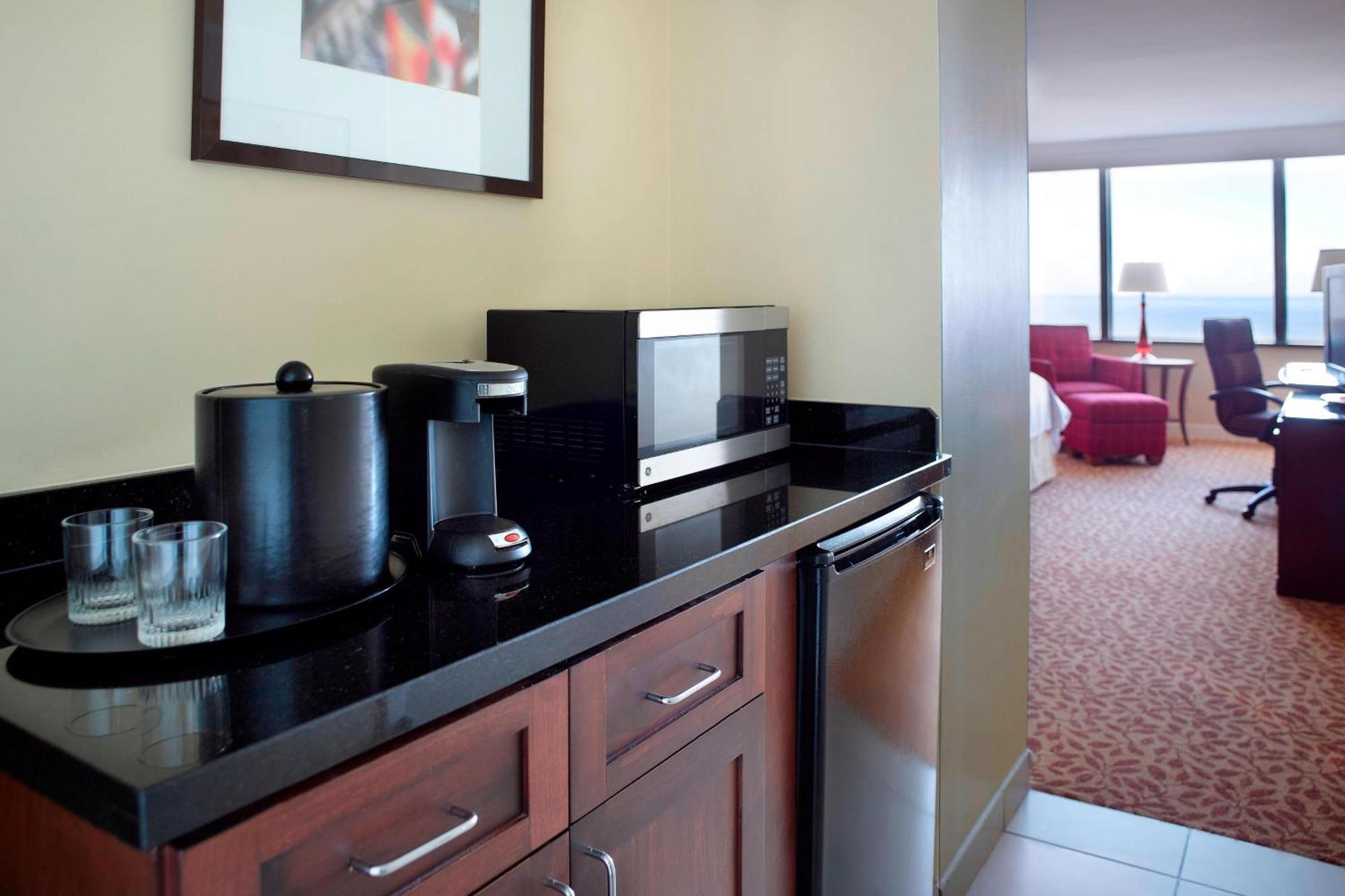 New Orleans Marriott Metairie At Lakeway Екстер'єр фото