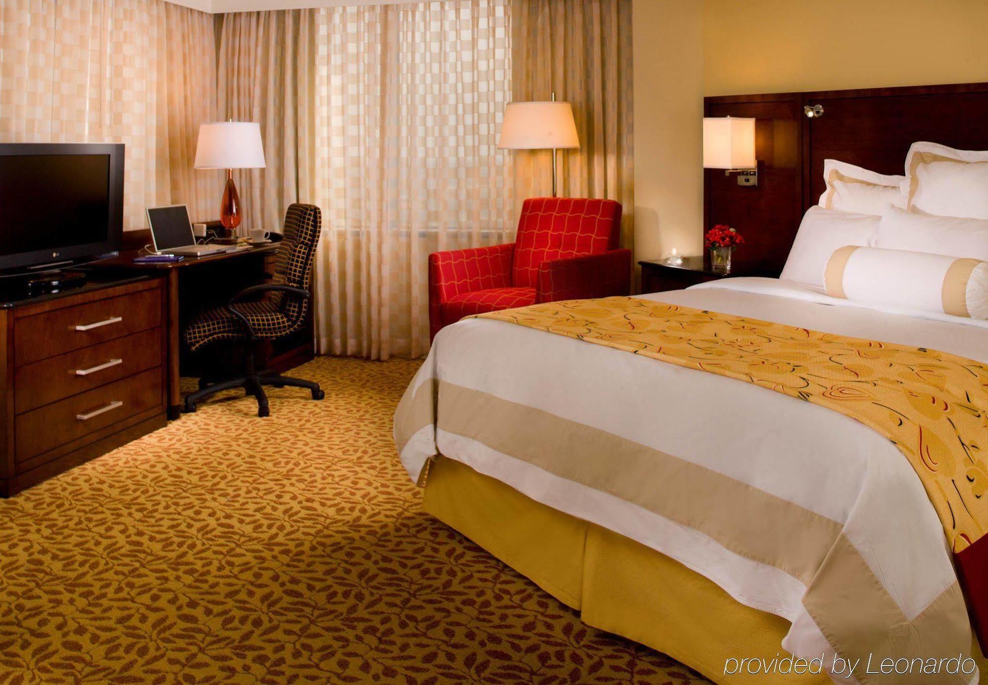 New Orleans Marriott Metairie At Lakeway Екстер'єр фото