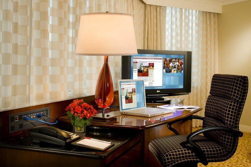 New Orleans Marriott Metairie At Lakeway Екстер'єр фото