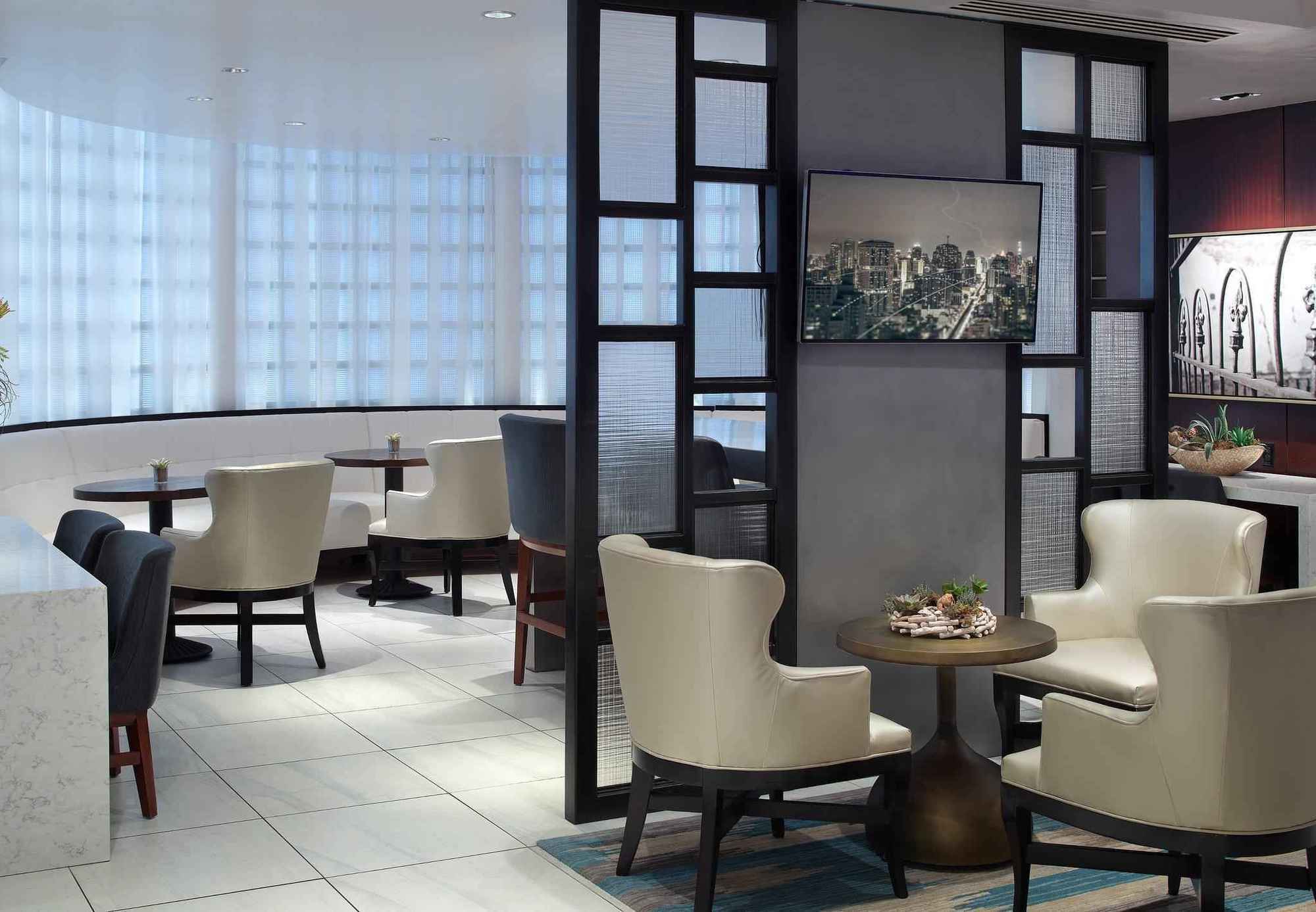New Orleans Marriott Metairie At Lakeway Екстер'єр фото
