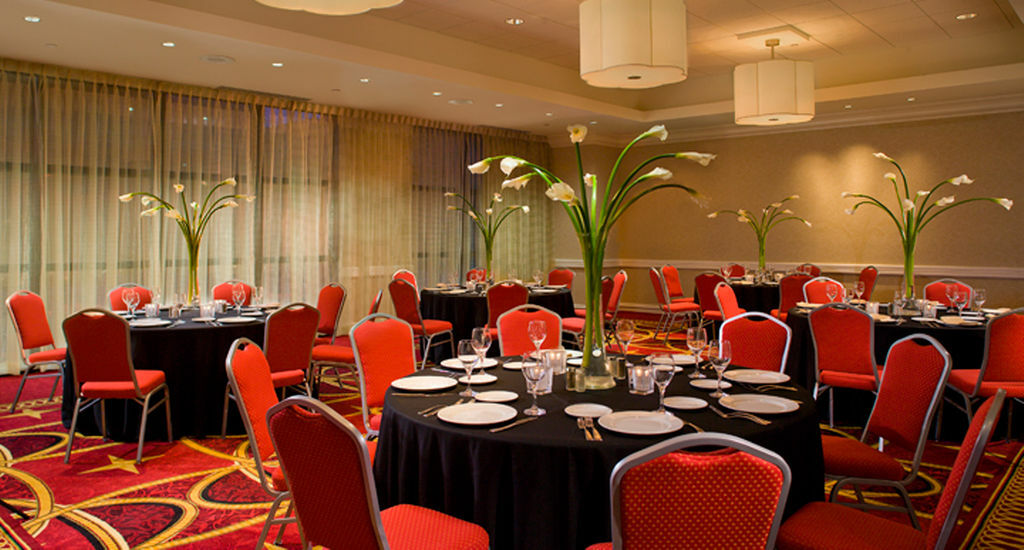 New Orleans Marriott Metairie At Lakeway Екстер'єр фото